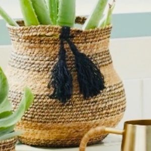 New . Medium Sewn basket by Jungalow/ Opal house